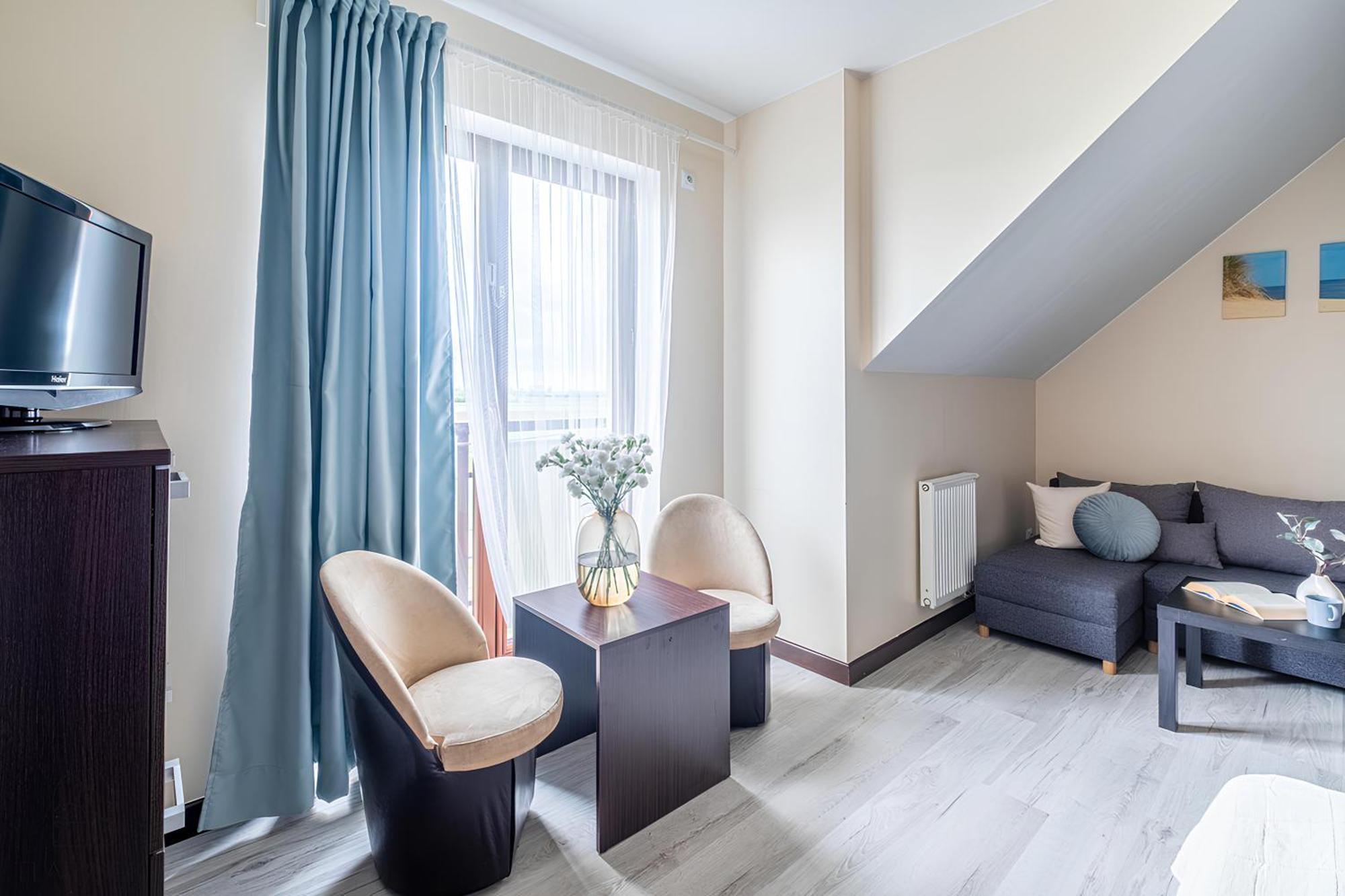 Sztutowo Lazurowy Dwor - Apartamenty Oraz Pokoje Z Basenem I Parkingiem Exteriör bild