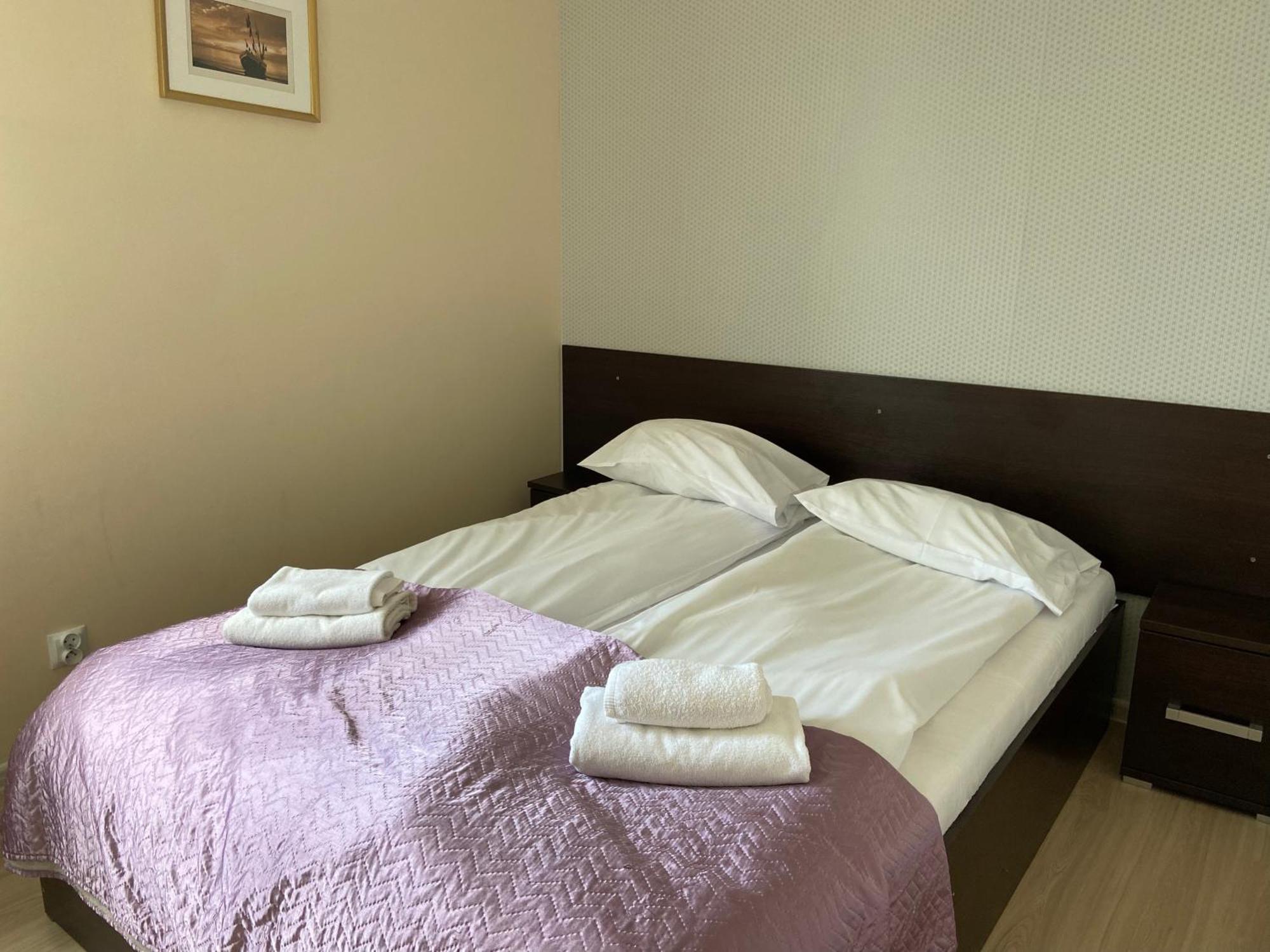 Sztutowo Lazurowy Dwor - Apartamenty Oraz Pokoje Z Basenem I Parkingiem Exteriör bild