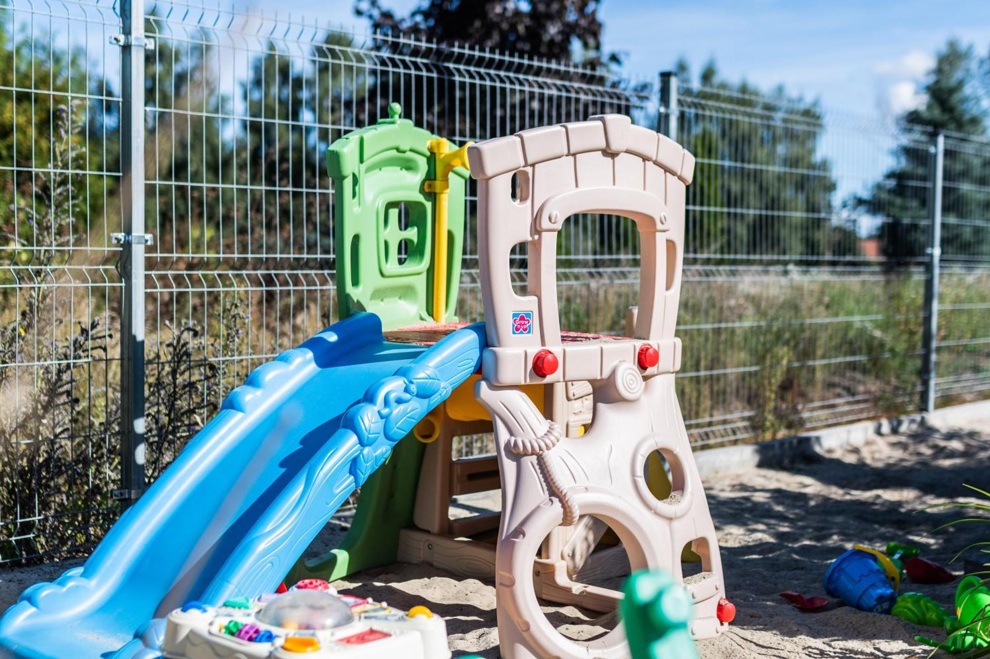 Sztutowo Lazurowy Dwor - Apartamenty Oraz Pokoje Z Basenem I Parkingiem Exteriör bild